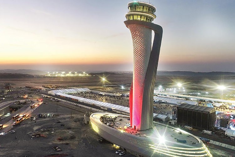 3 yılda 103,5 milyon yolcuyu ağırladı