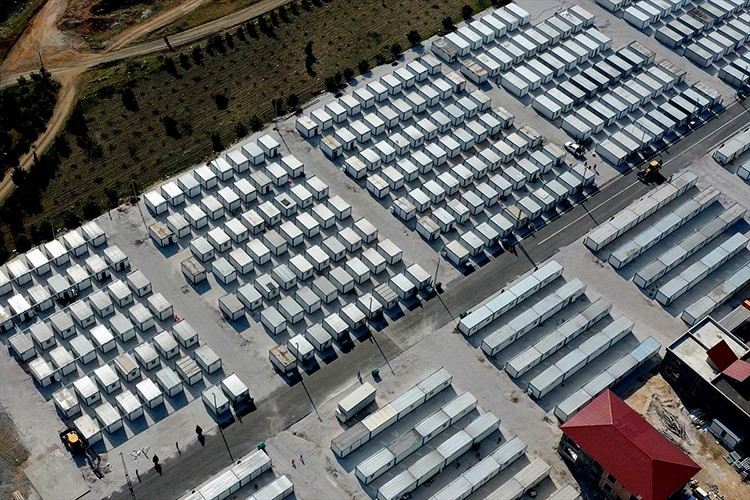 Sanayicinin konteyner mesaisi devam ediyor