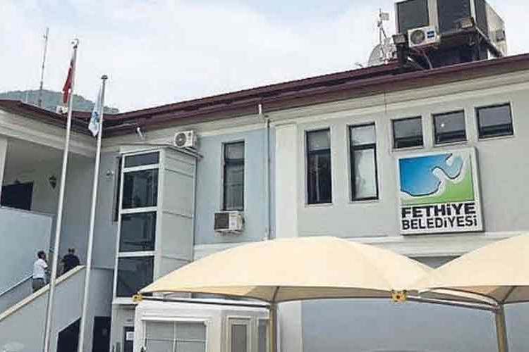 Parke taşı alınacak