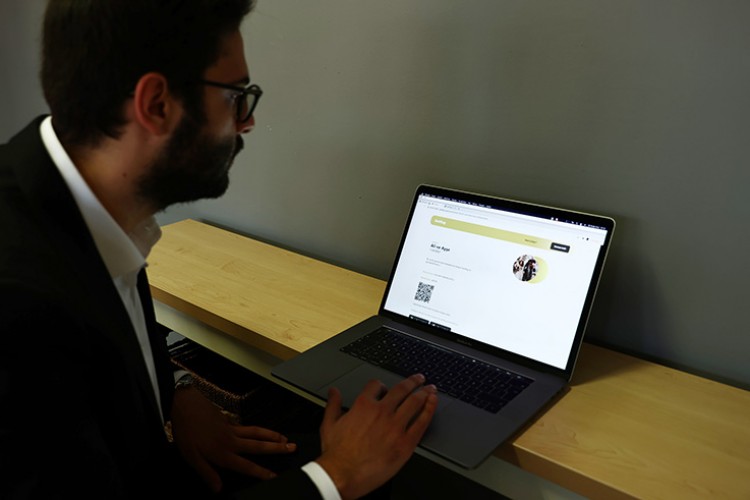 Düğün takısı cebe sığdı