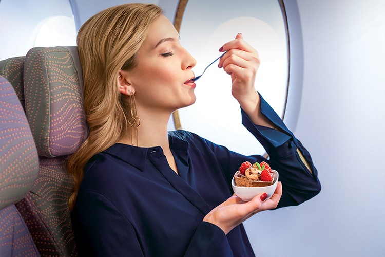 Bol bol çikolata ikramı