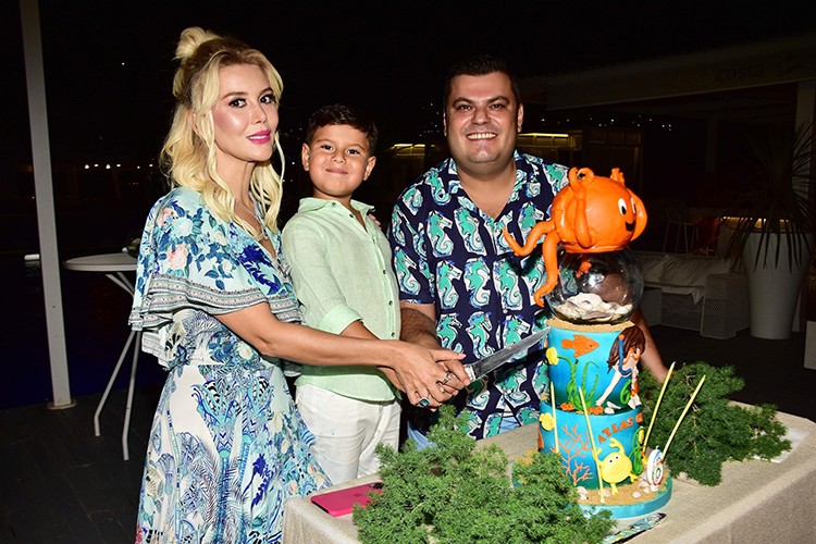 Altıncı yaşına özel parti