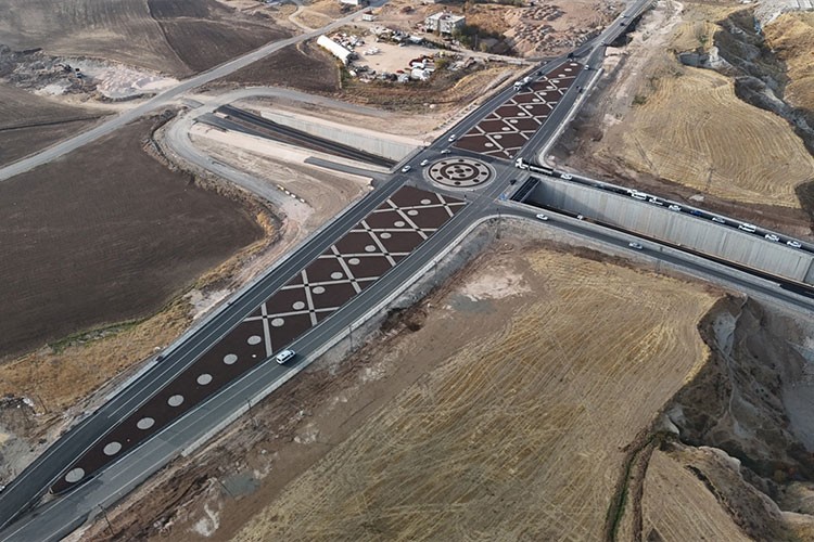 Kahta-Siverek arası 25 dakikaya düşecek