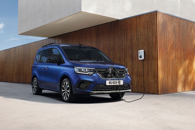 Yeni Kangoo ailesi Türkiye'de