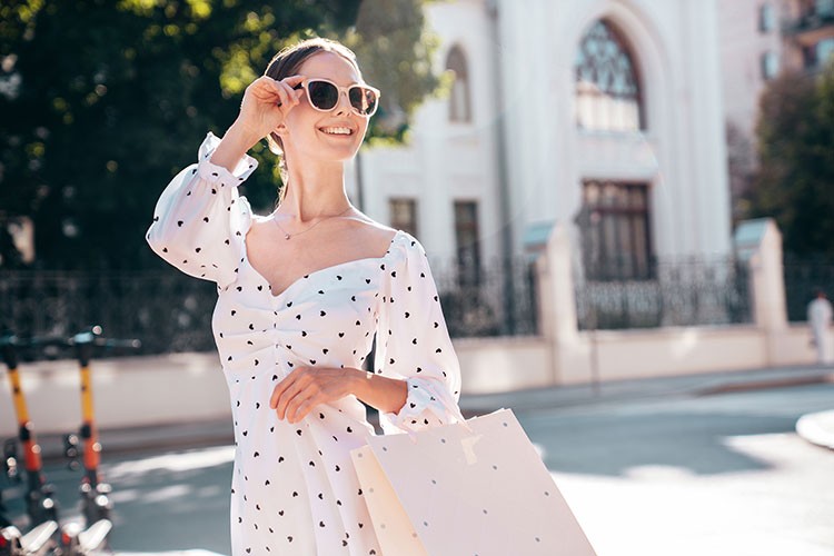 Sahte güneş gözlüğü katarakta neden oluyor