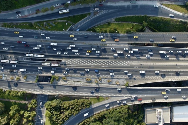 Türkiye'de satılan her 10 otomobilden 7'si ithal