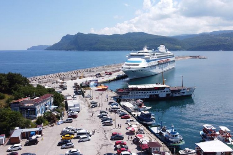 17 bin Rus turist Amasra'ya geldi