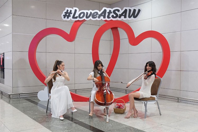 Sabiha Gökçen Havalimanı'nda Sevgililer Günü etkinlikleri