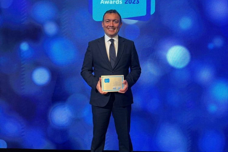 Aksa Elektrik'e Yılın En İyi Kredi Anlaşması Ödülü