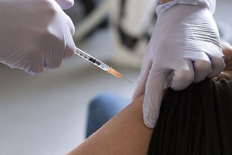 Aşı yaşı 16'ya indi