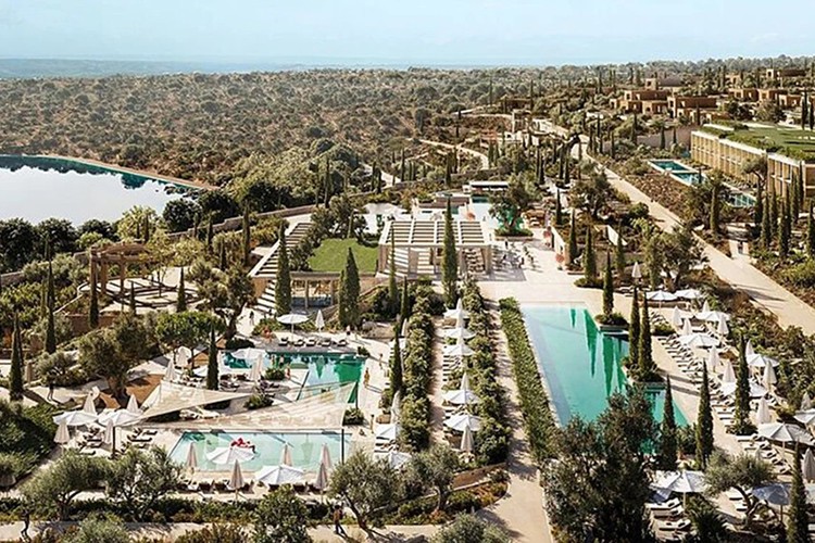 Akra Hotels Ege'ye ilk resortunu açıyor