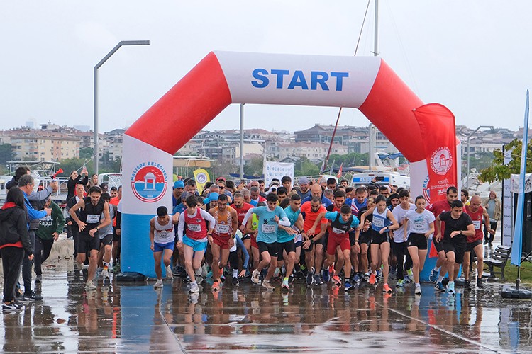 Yüzlerce kişi SMA'lı çocuklar için koştu