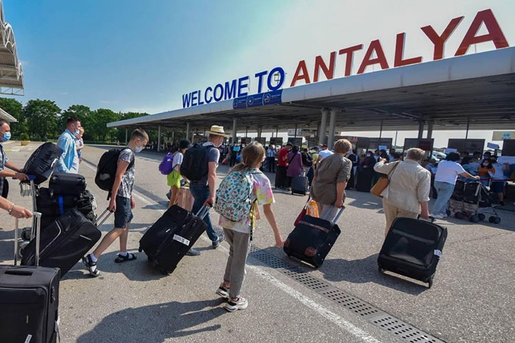 Antalya, en fazla Rusya ve Almanya'dan ziyaretçi ağırlıyor