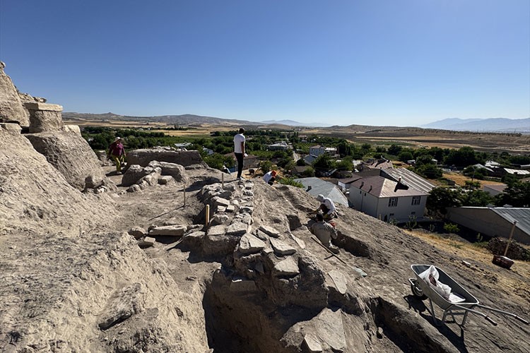 Arkeolojik kazılarda 6 bin yıllık tapınak alanı bulundu