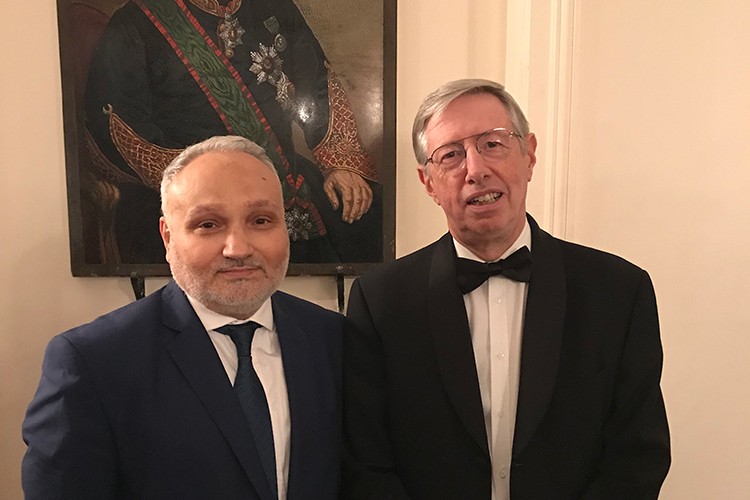 "Ticaretimizi yatırımla artıralım"