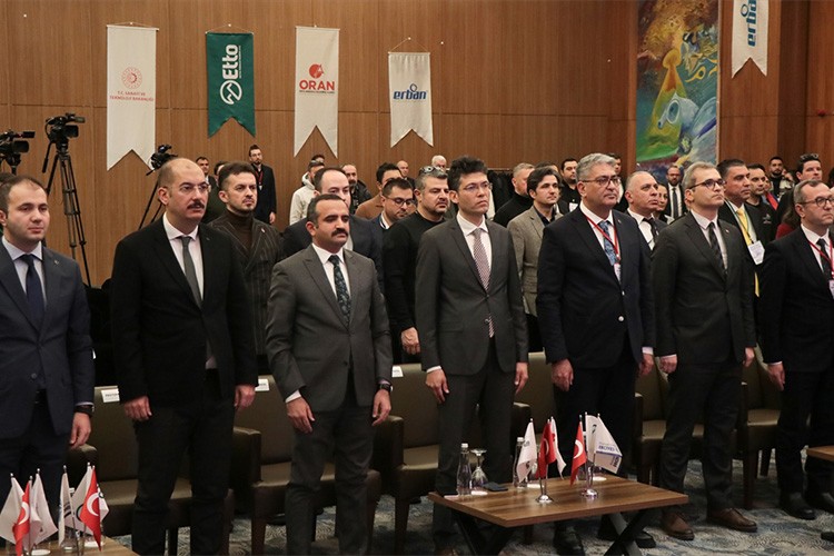 "Geleceğe Yatırım Yapanlar Zirvesi" Kayseri'de başladı