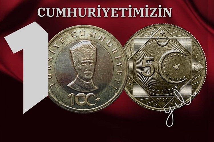 Cumhuriyet'in 100. yılına özel basılan "5 Türk lirası" hatıra parasını tanıtıldı