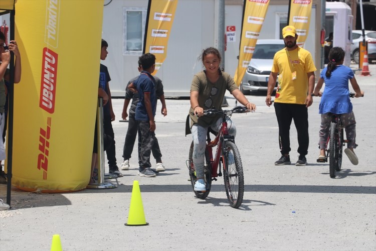 Hatay'da bisiklet istasyonları ve mobil enerji modülleri kuruldu