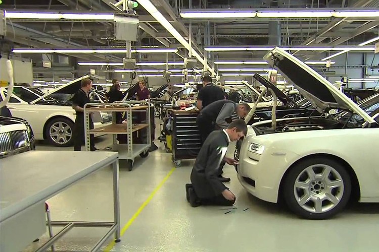 9 bin çalışanı çıkarıyor