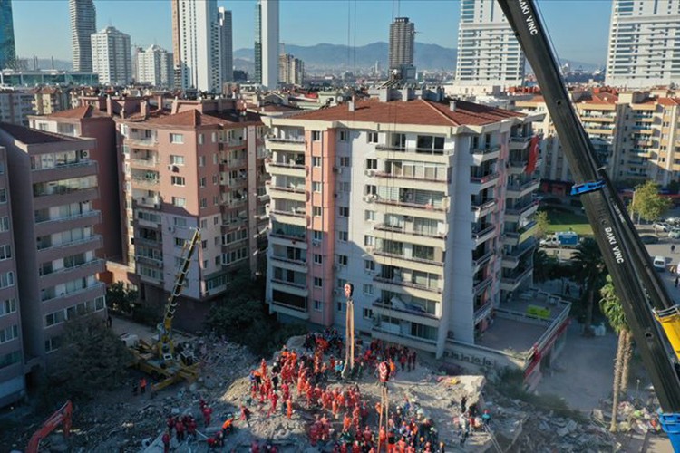 Bir numaralı gündem deprem