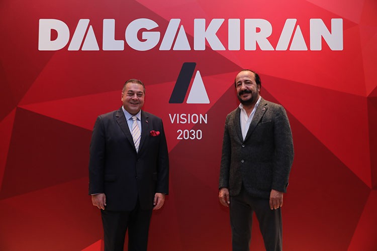 "Üretim araçlarını üretmeden zenginleşme olmaz"