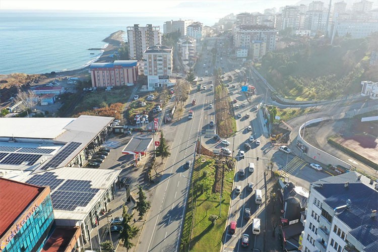 Trabzon'da Söğütlü Kavşağındaki trafik sorunu çözüldü