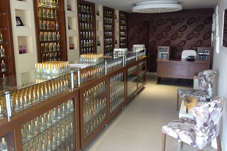 Açık parfüme büyük ilgi