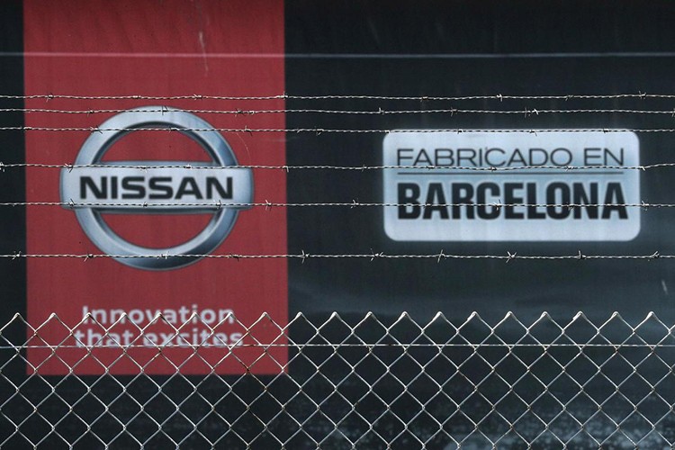 Barcelona fabrikasını kapatıyor