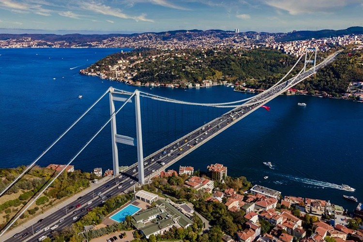 Otoyol ve köprüler Bayram'da ücretsiz