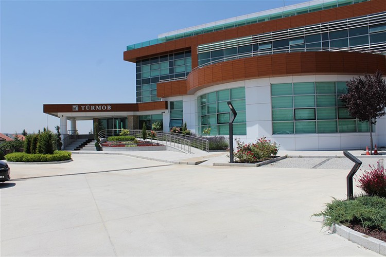 "1 Mayıs haksızlıklarla mücadele günüdür"