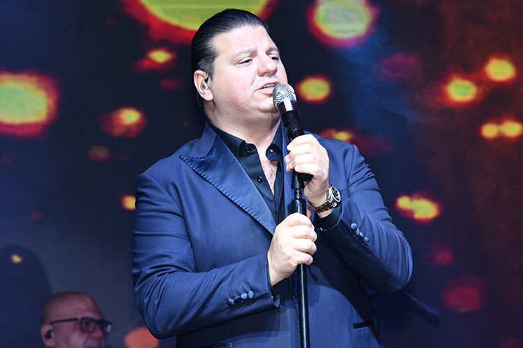 Kubat: Balmumu heykeli gibiyim hiç değişmiyorum