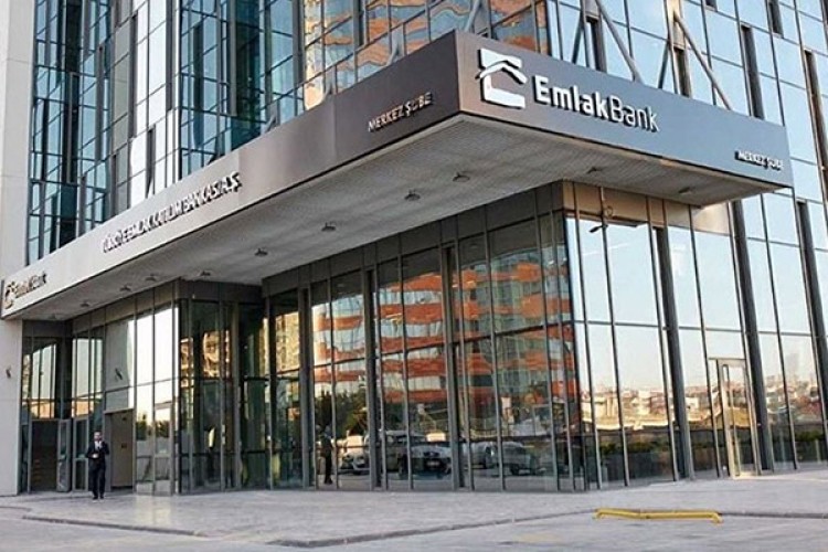 Emlak Bank hizmete girdi