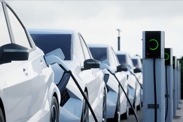 Elektrikli otomobil sayısı 450 bine yaklaştı