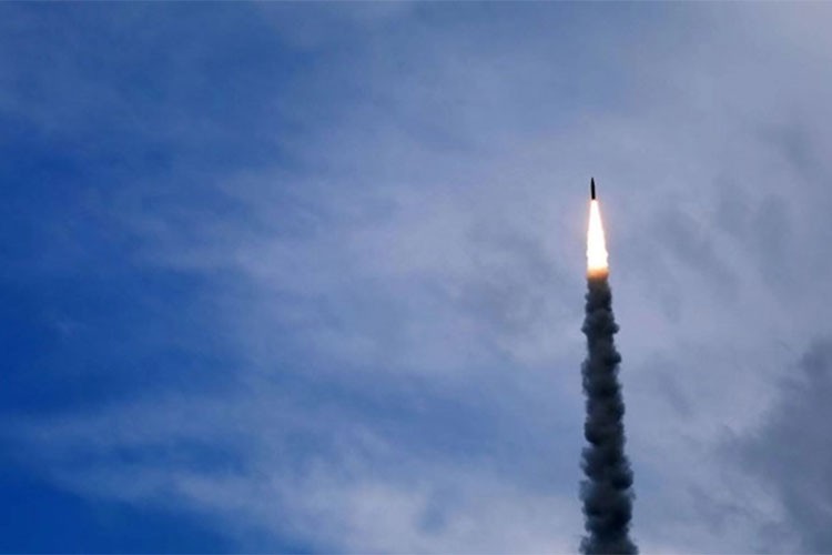 Türkiye 2000 km menzilli balistik füze geliştiriyor