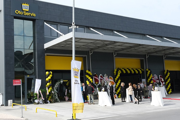 Auto King, Sakarya'daki yeni bayisiyle hizmet ağını genişletiyor
