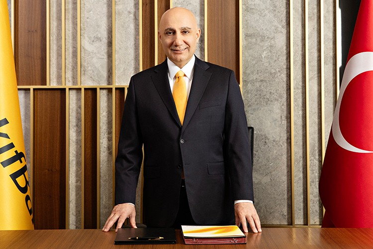 Apollo'dan VakıfBank'a 1,3 milyar dolar taze yurt dışı kaynak