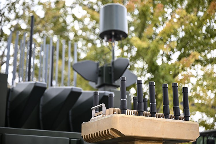 Askerlerin "başını ağrıtan" dronlara sivil alanlara özgü çözüm geliştirildi