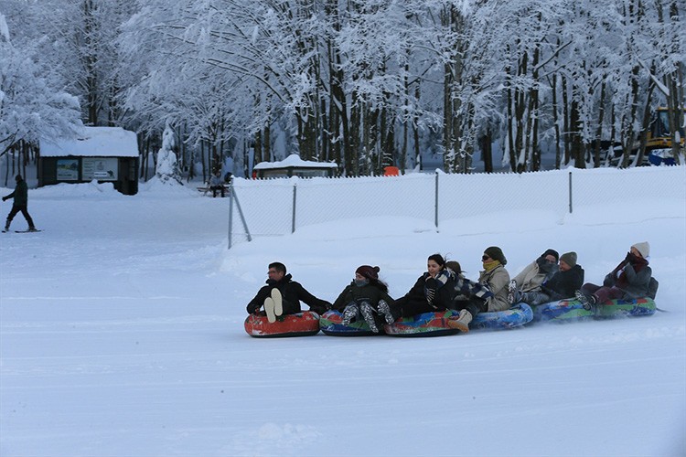 Karın tadını çıkarmak isteyenler Kartepe'yi tercih etti