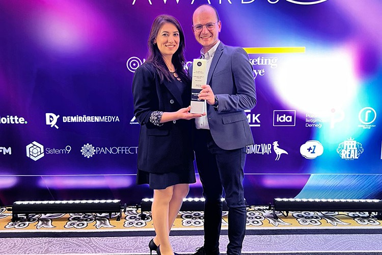 5'inci kez Brandverse Awards'ta altın ödülün sahibi oldu