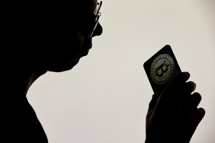 Dünya kriptoya uzak 'dijital para'ya yakın