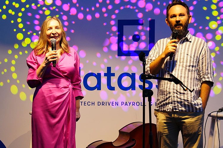 "Yaza Veda, Yeni Döneme Merhaba"k