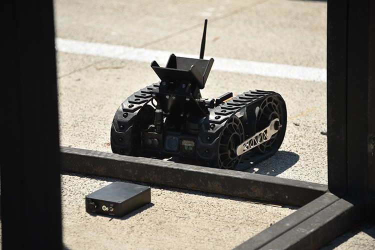 Mini askerler göreve hazır