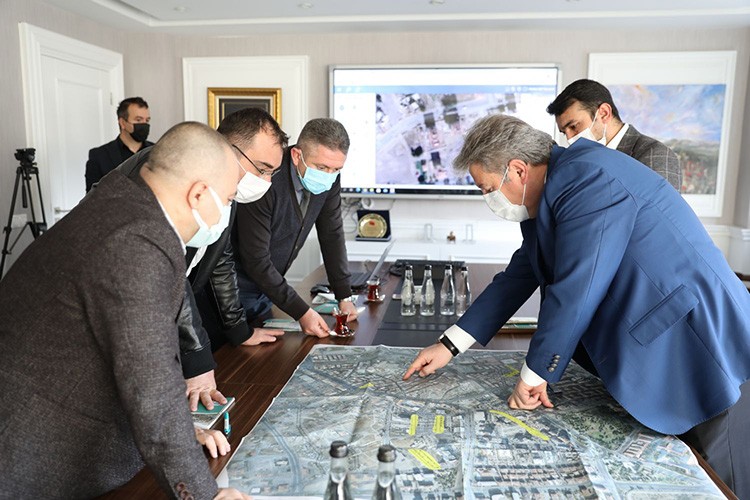 Şehir merkezinde trafik rahatlıyor