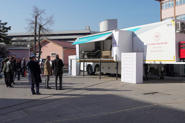 Sağlık Bakanlığı ve AstraZeneca Türkiye'den iş birliği: Mobil Sağlık Merkezi