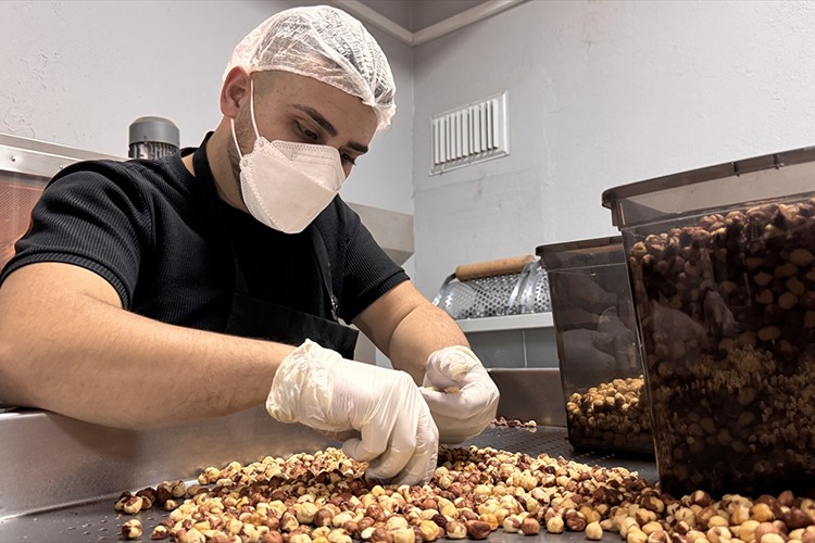 Ata mesleğini modern işleme tesisine çevirdi