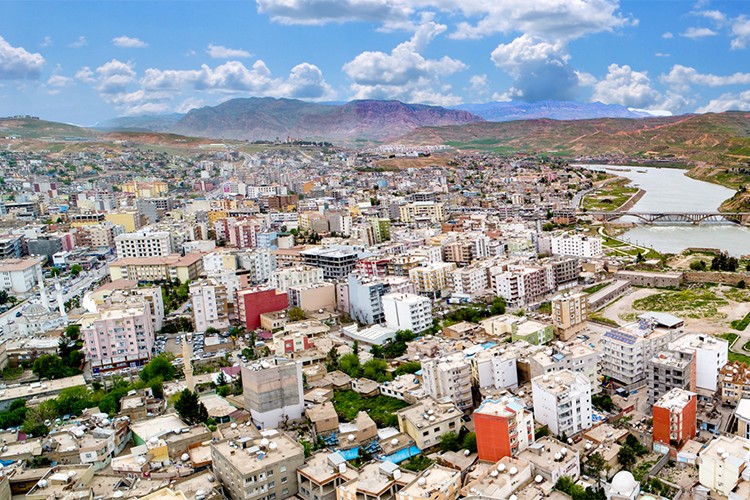 Kargir bina satılacak