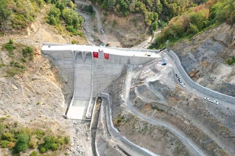 Eldeş Barajı'nda su tutma işlemi gerçekleştirildi
