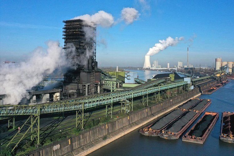 Almanya'da enerji fiyatlarını düşürme baskısı