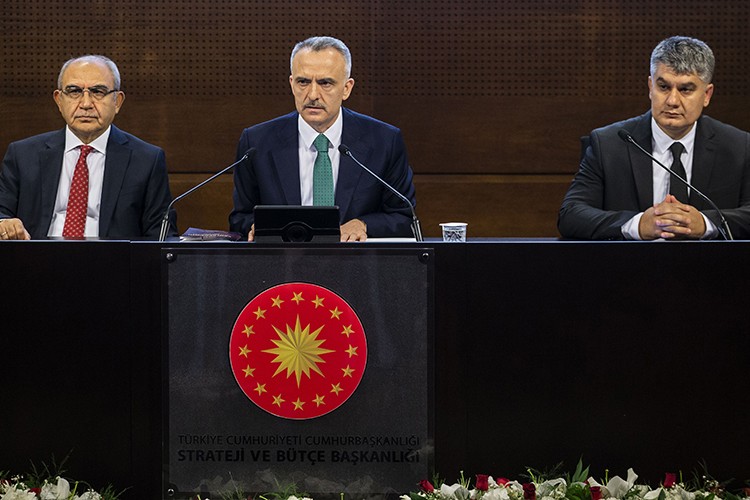 Bütçe açığı 139 milyar