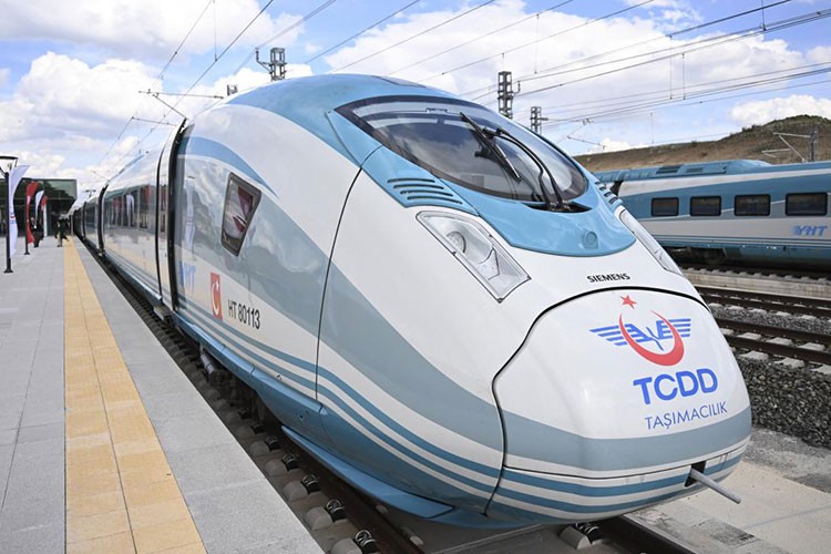 Kurban Bayramı için trenlerin yolcu kapasitesi artırılacak